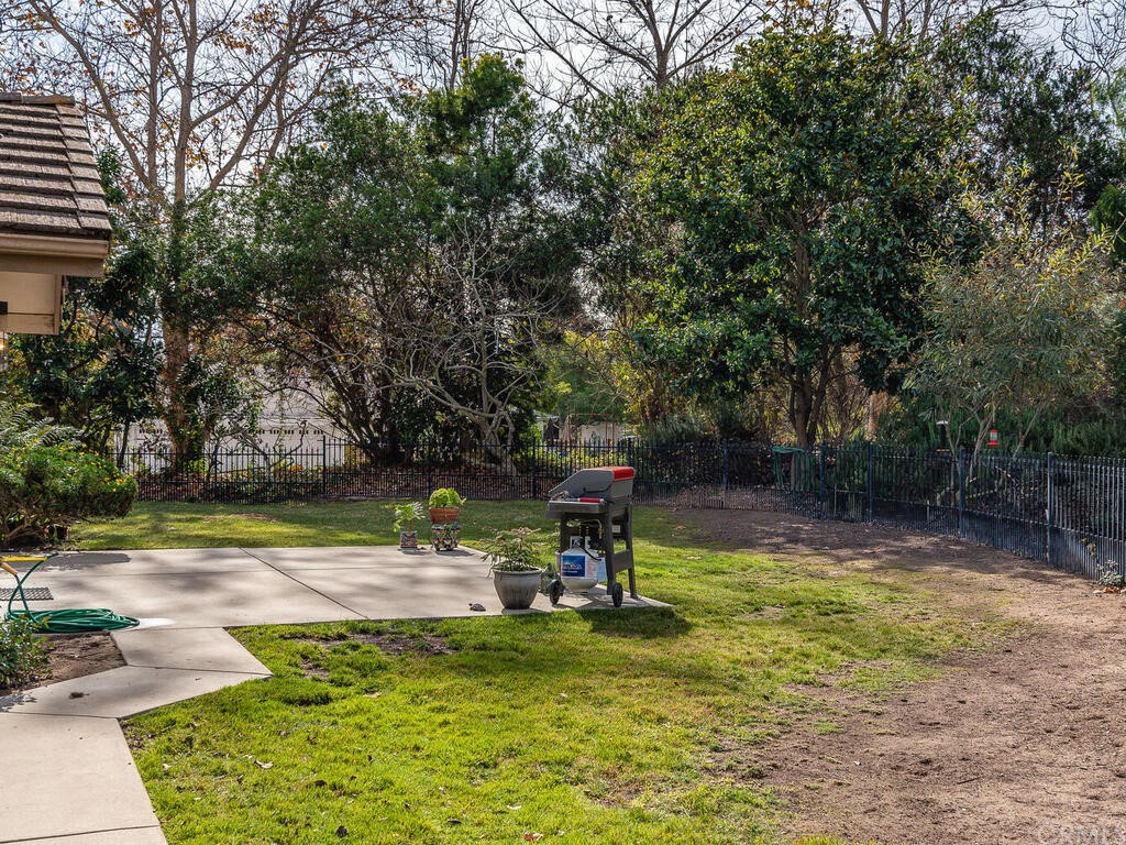 2715 Thoroughbred Place Arroyo Grande, CA 93420 - Photo 25 of 35 a view of a park with swings