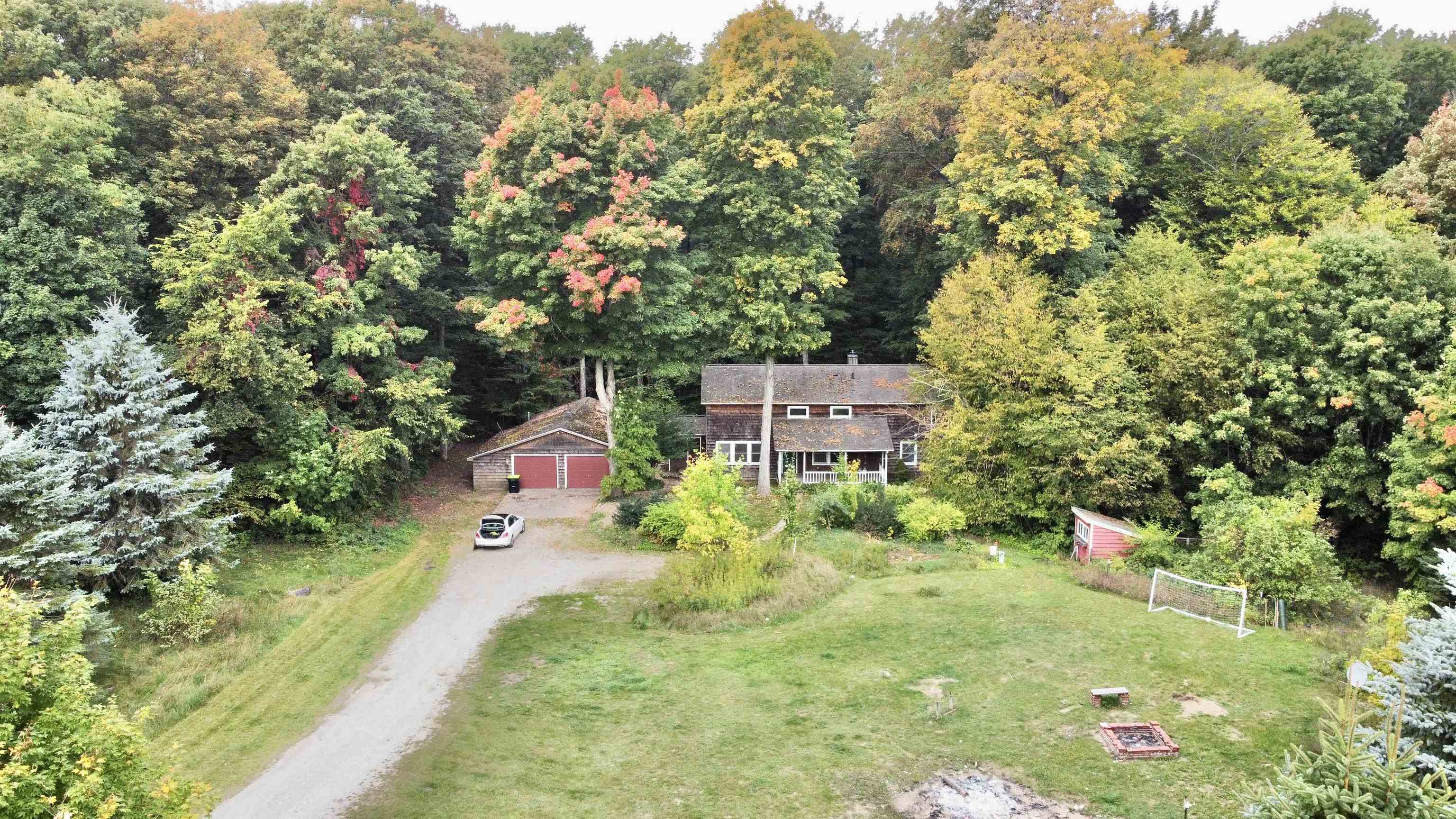 3150 South Maple Valley Road Suttons Bay, MI 49682 - Photo 3 of 54 1916451-2.JPG