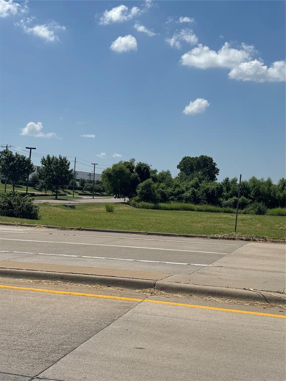 a view of a tennis court