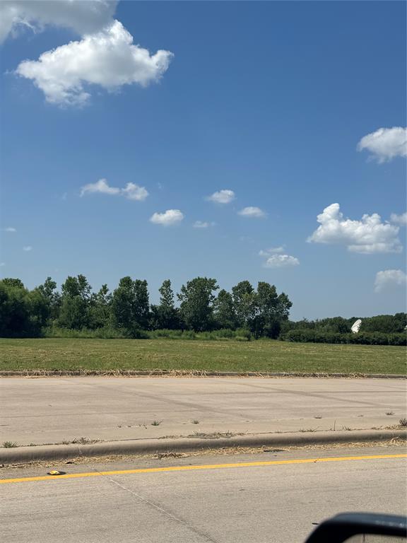 1000 East Danieldale Road DeSoto, TX 75115 - Photo 3 of 8 a view of a lake and green space