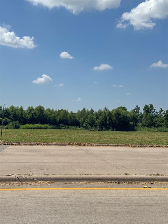 1000 East Danieldale Road DeSoto, TX 75115 - Photo 6 of 8 a view of a lake