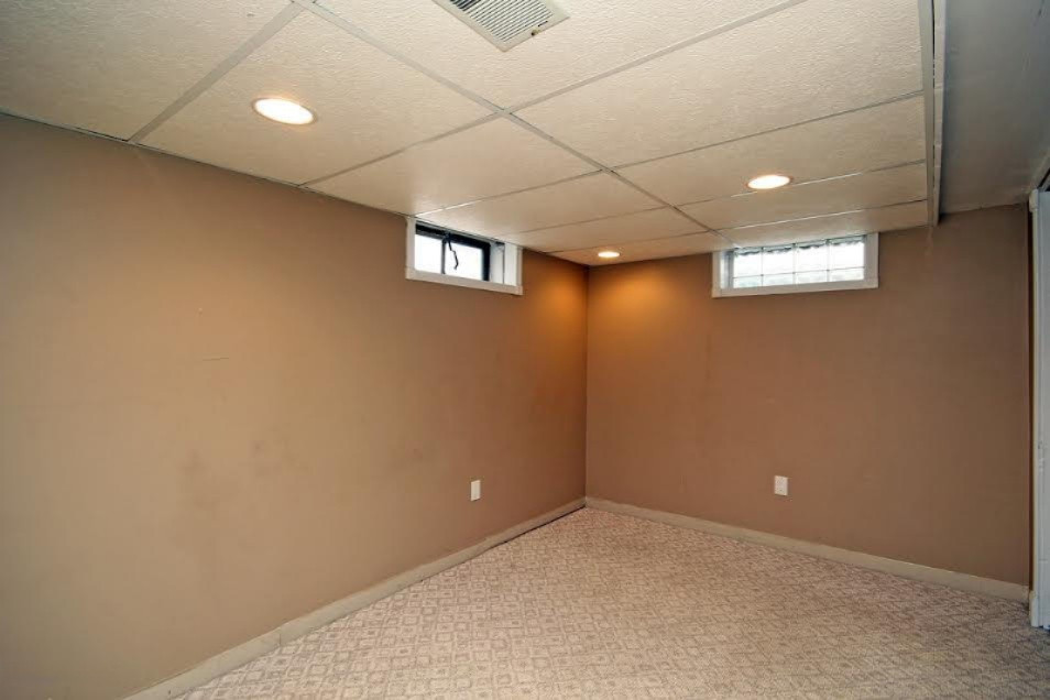 1322 Miller Road Kalamazoo, MI 49001 - Photo 24 of 26 unnamed (23)