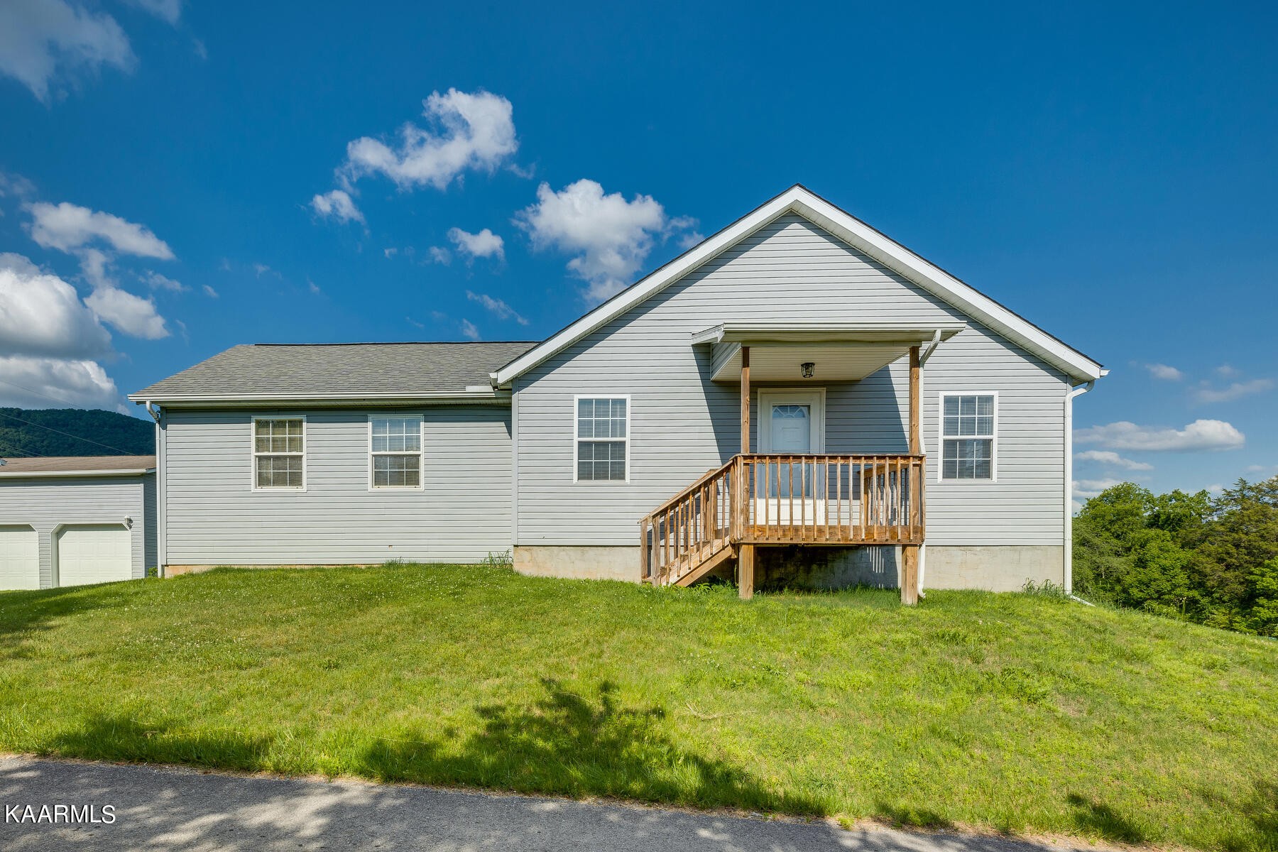 617 Wilson Gap Road Speedwell, TN 37870 - Photo 1 of 39 Gallery Image 1