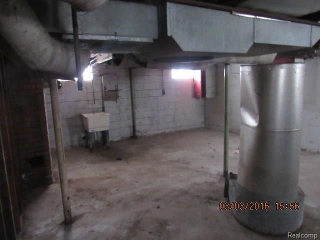 20004 Forrer Street Detroit, MI 48235 - Photo 14 of 16 301.JPG