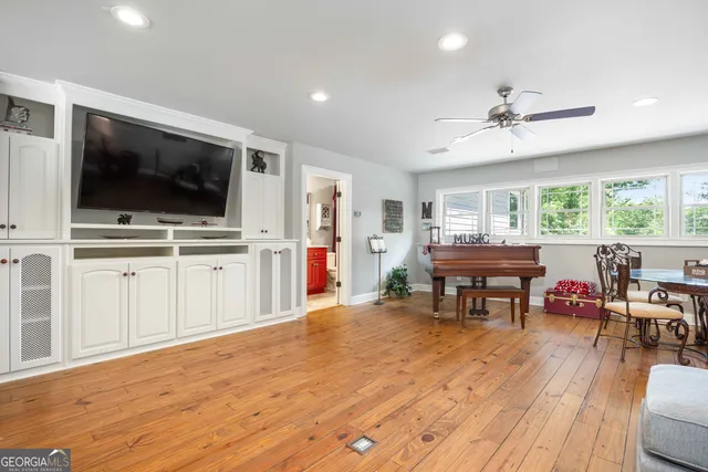a view of living room and kitchen