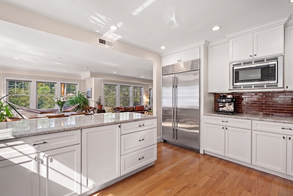 37-39 Beaconsfield Road Brookline, MA 02445 - Photo 1 of 38 Gallery Image 1