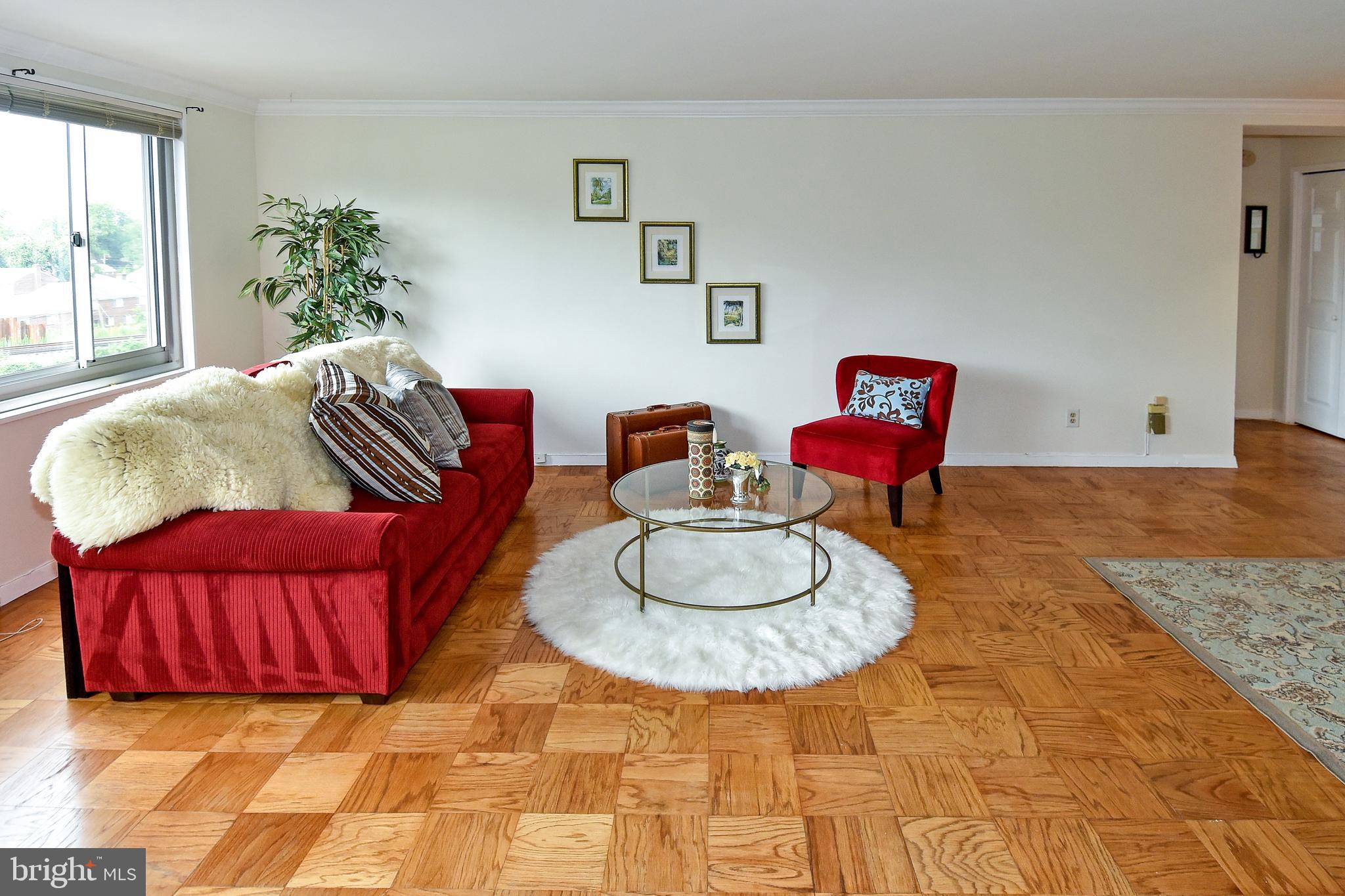 1900 Lyttonsville Road, Unit 709 Silver Spring, MD 20910 - Photo 7 of 33