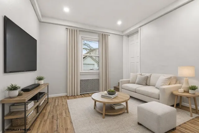 $2,499 | 320 Clarendon Street, Unit 1, Secaucus, NJ 07094