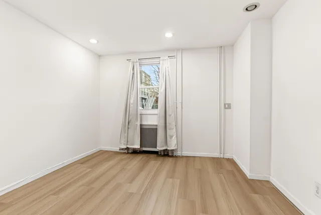 $2,499 | 320 Clarendon Street, Unit 1, Secaucus, NJ 07094