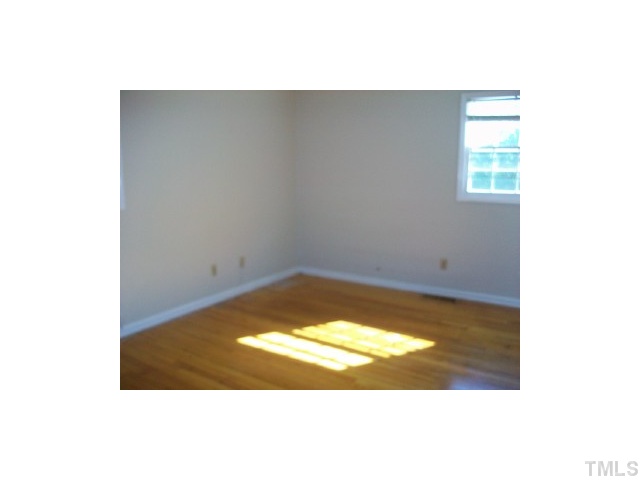 2305 Foxhill Circle Raleigh, NC 27610 - Photo 4 of 8 Master