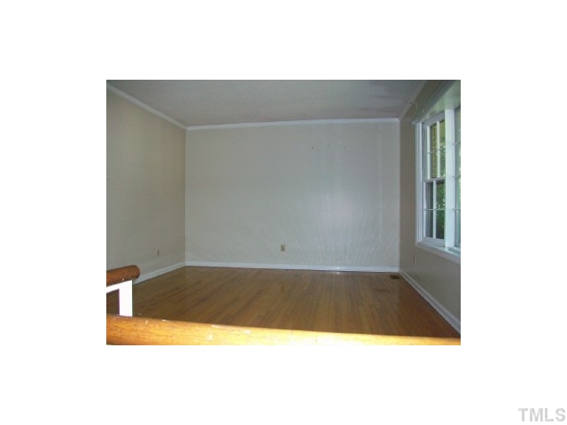 2305 Foxhill Circle Raleigh, NC 27610 - Photo 6 of 8