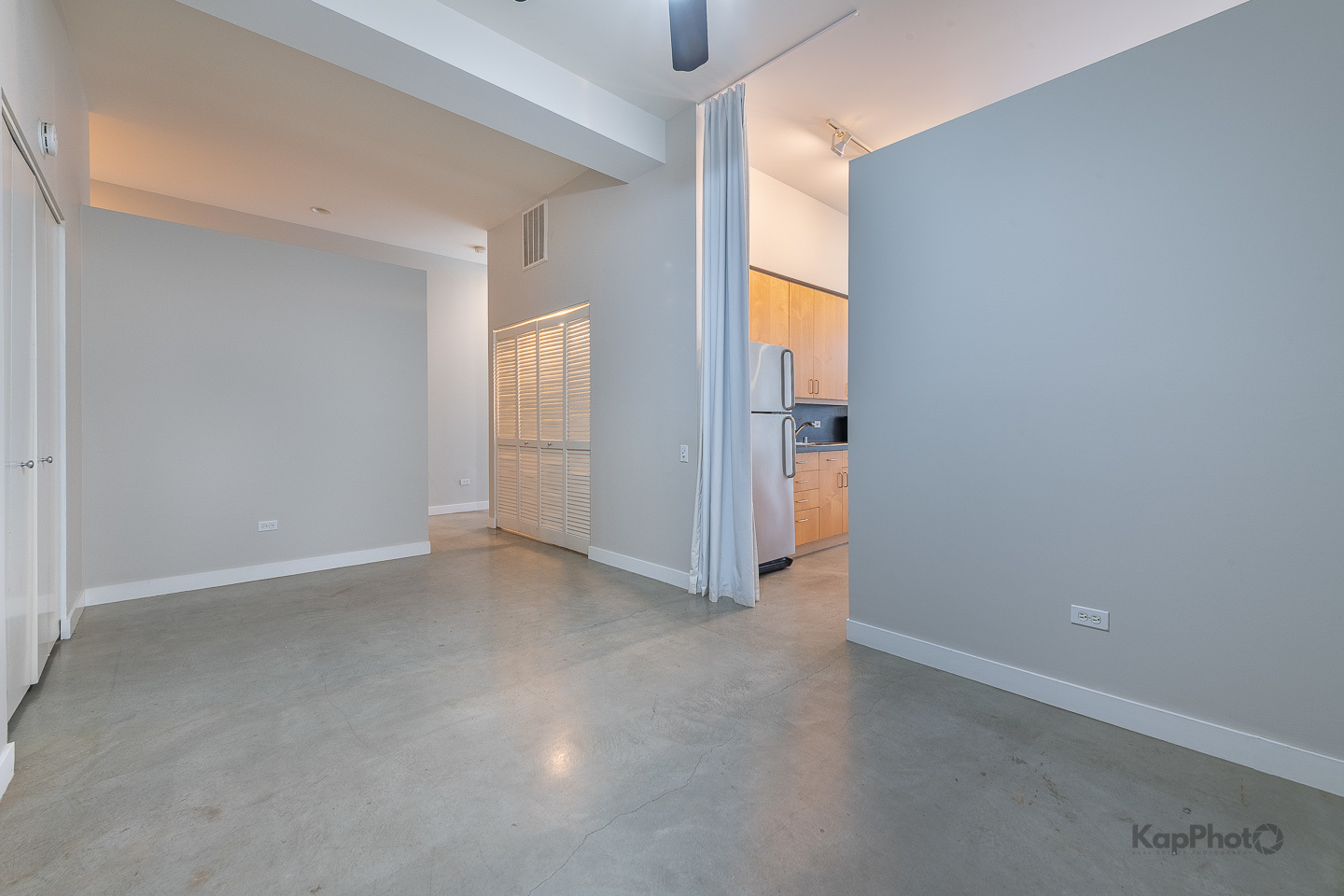 939 West Madison Street, Unit 403 Chicago, IL 60607 - Photo 18 of 27 Gallery Image 18