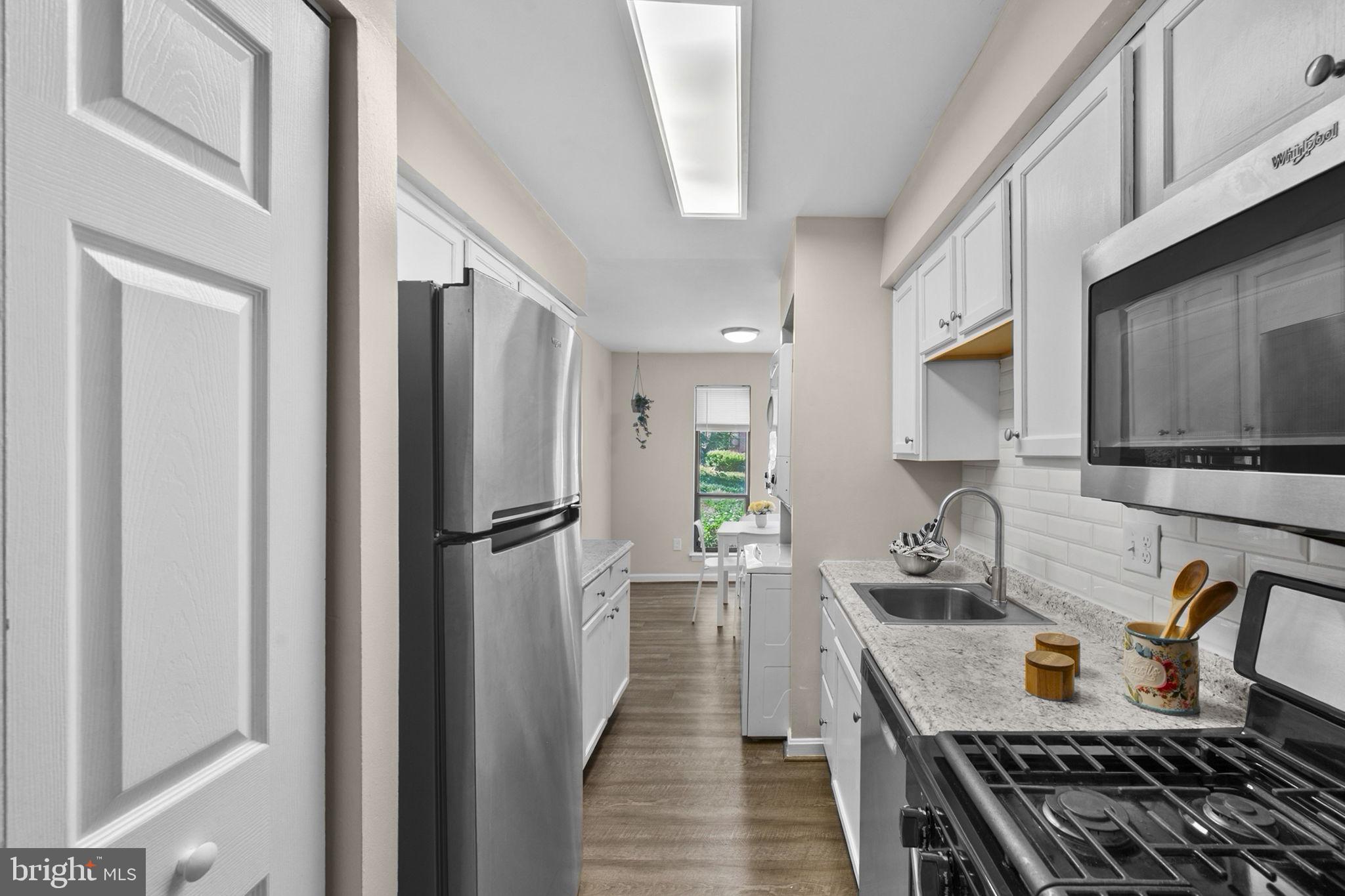 11240 Chestnut Grove Square, Unit 157 Reston, VA 20190 - Photo 28 of 57