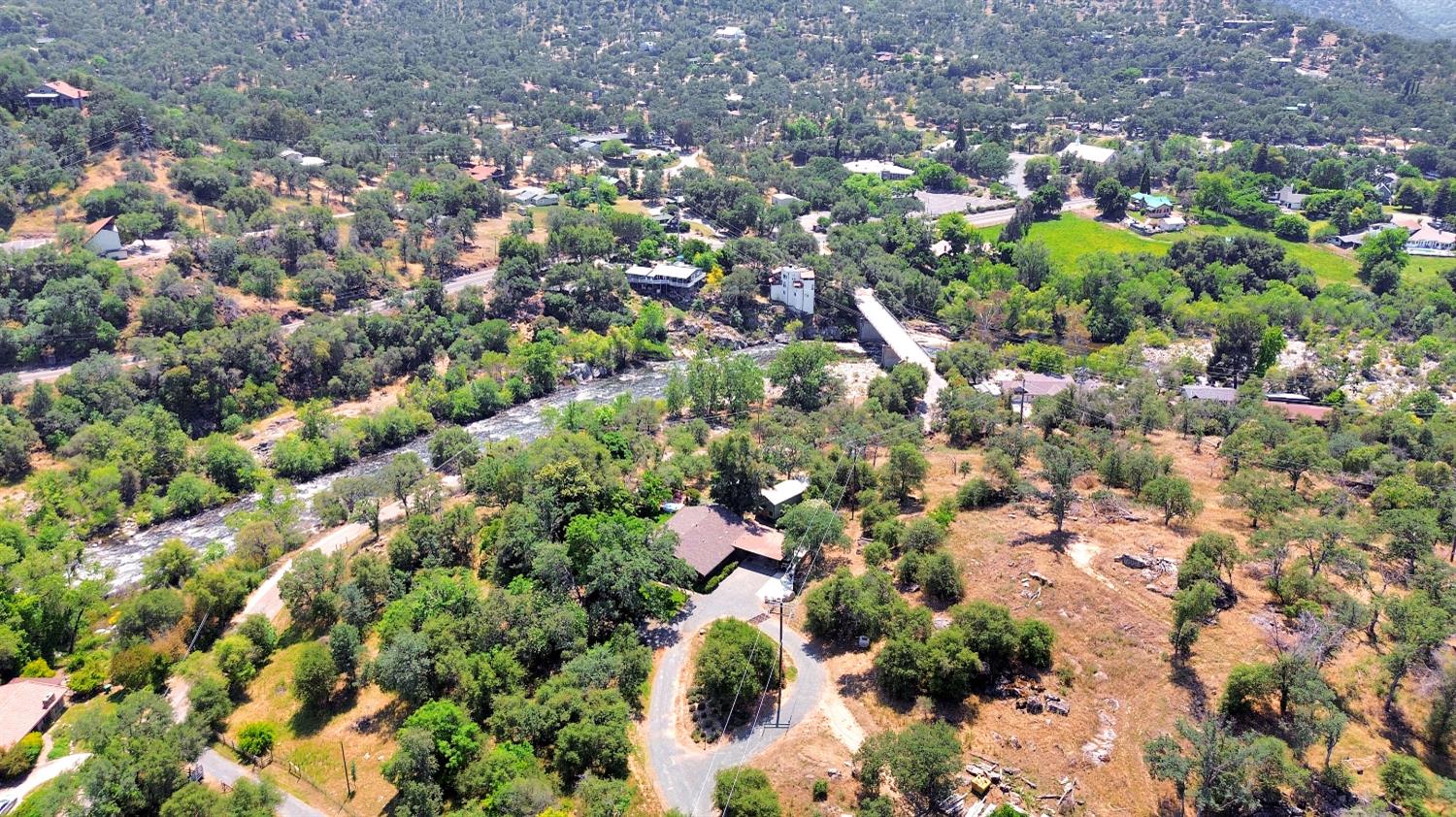 43715 Dinely Drive Three Rivers, CA 93271 - Photo 26 of 51 a view of a city