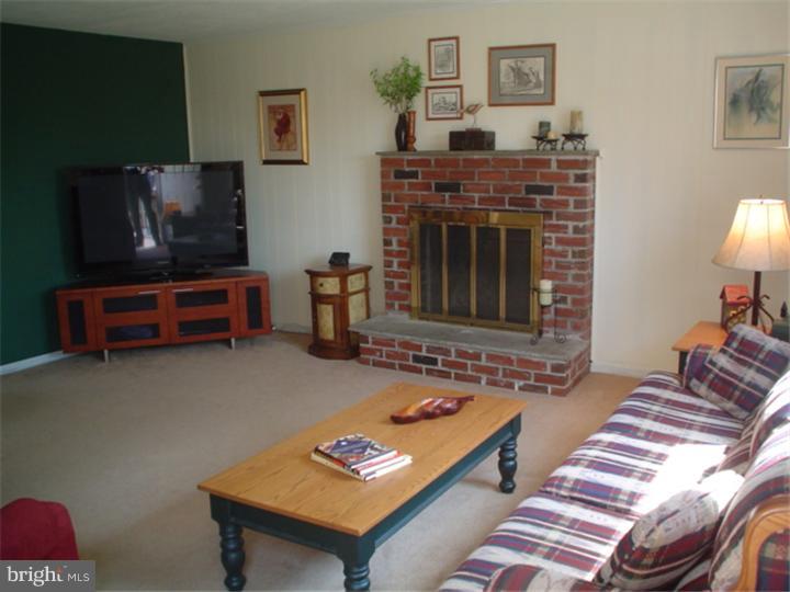 3022 Appledale Road Audubon, PA 19403 - Photo 7 of 22 Family Room