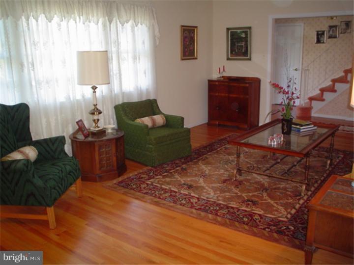 3022 Appledale Road Audubon, PA 19403 - Photo 8 of 22 Living Room