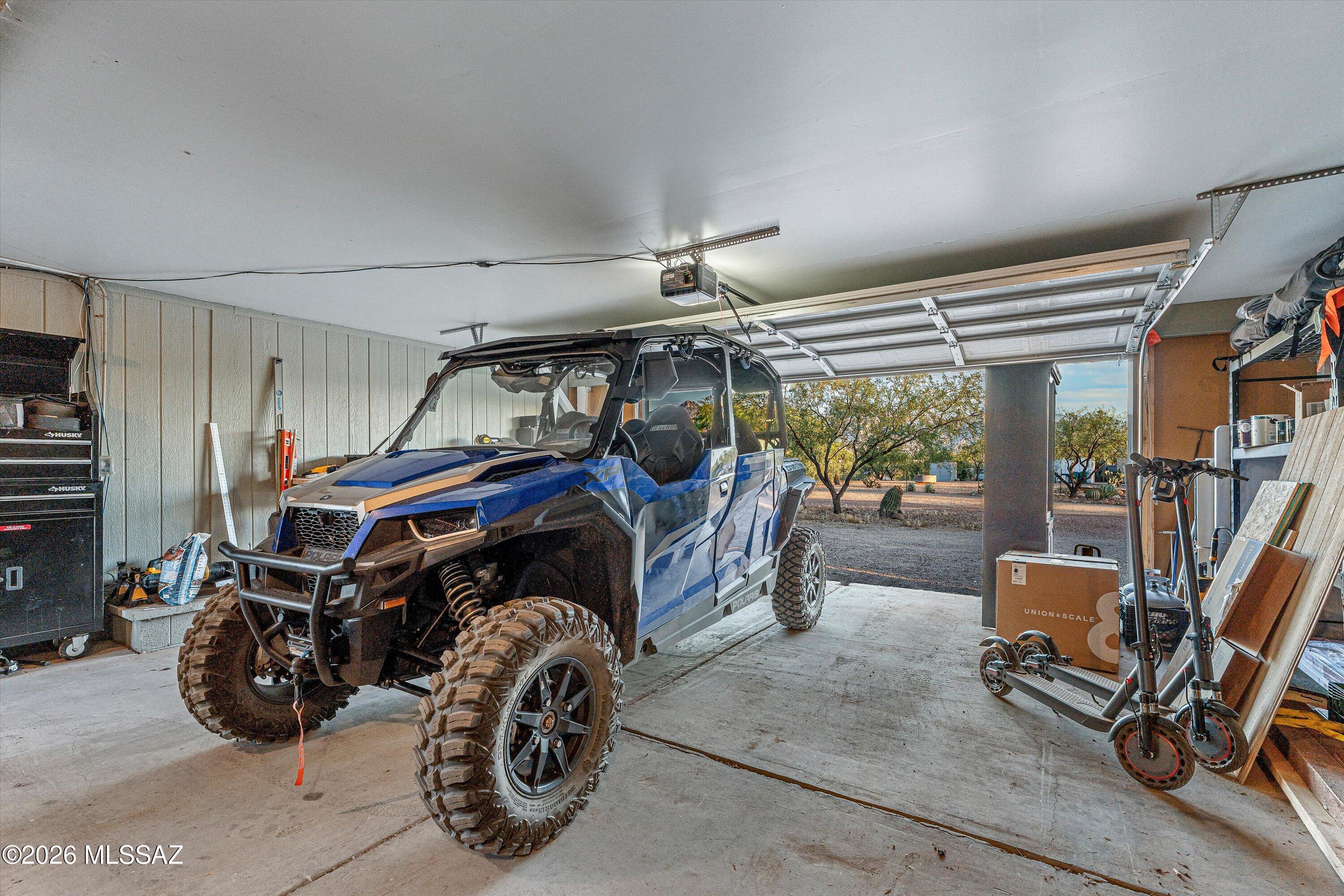 16120 North Elkins Road Tucson, AZ 85739 - Photo 42 of 51 42-Garage