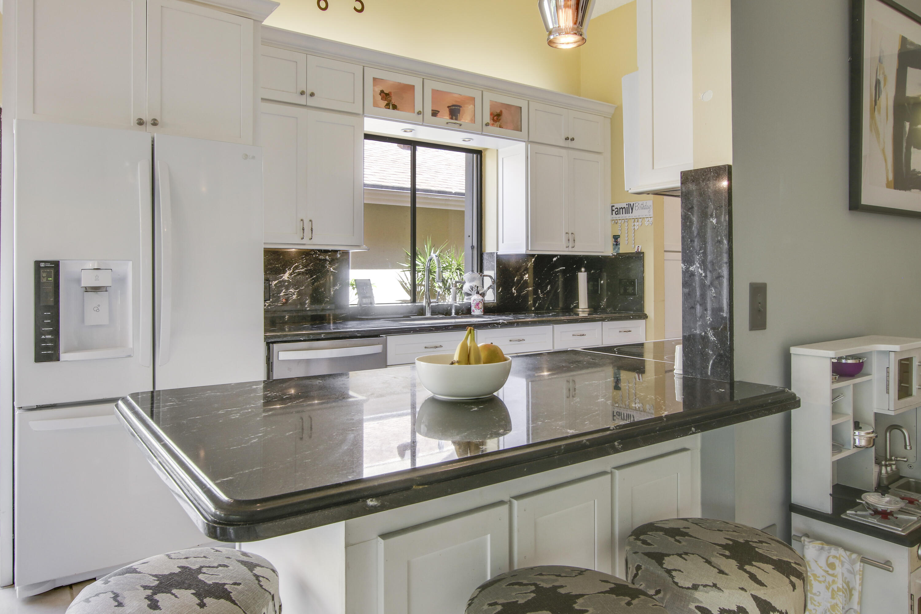 112 Cape Pointe Circle Jupiter, FL 33477 - Photo 13 of 35 Kitchen