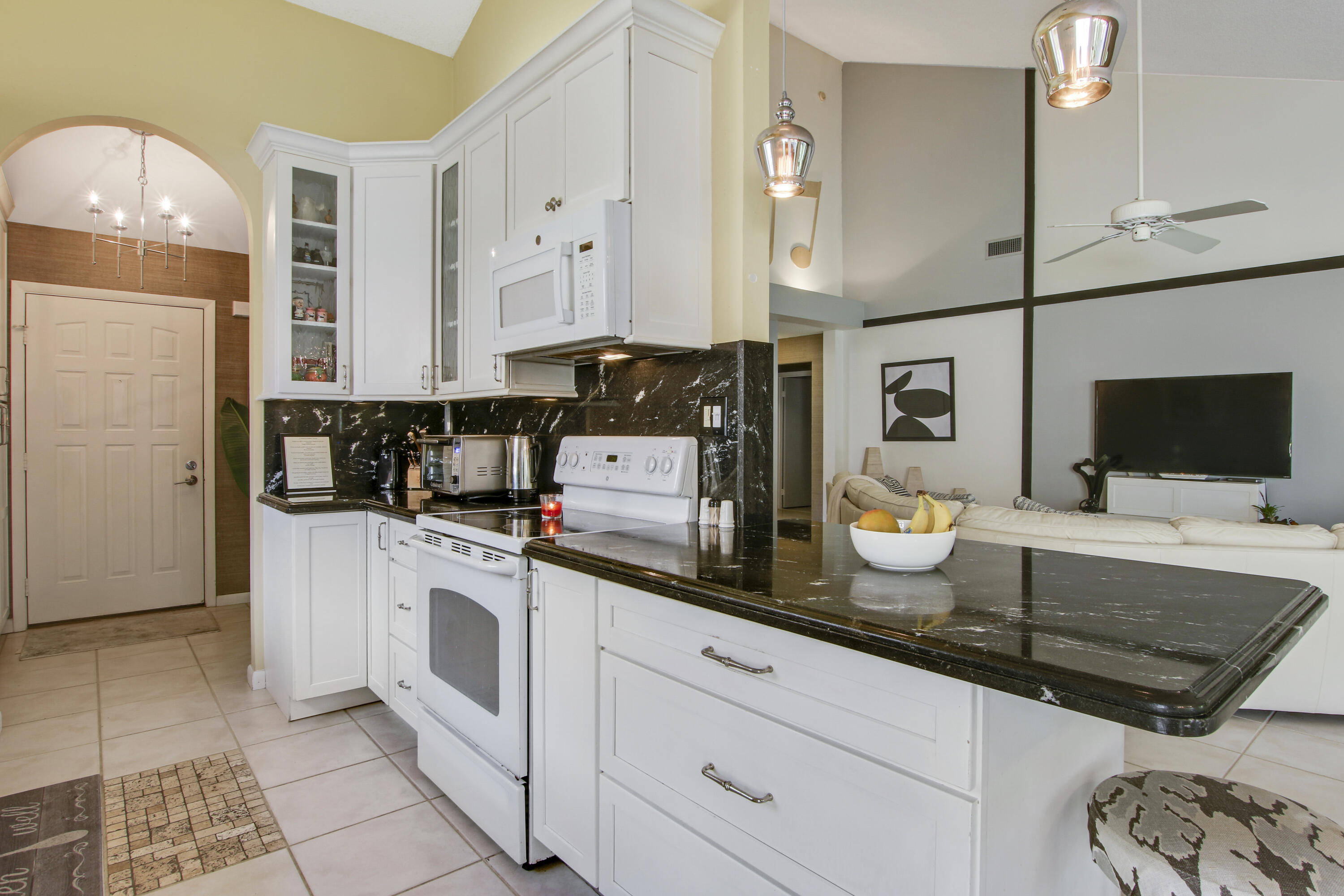 112 Cape Pointe Circle Jupiter, FL 33477 - Photo 14 of 35 Kitchen