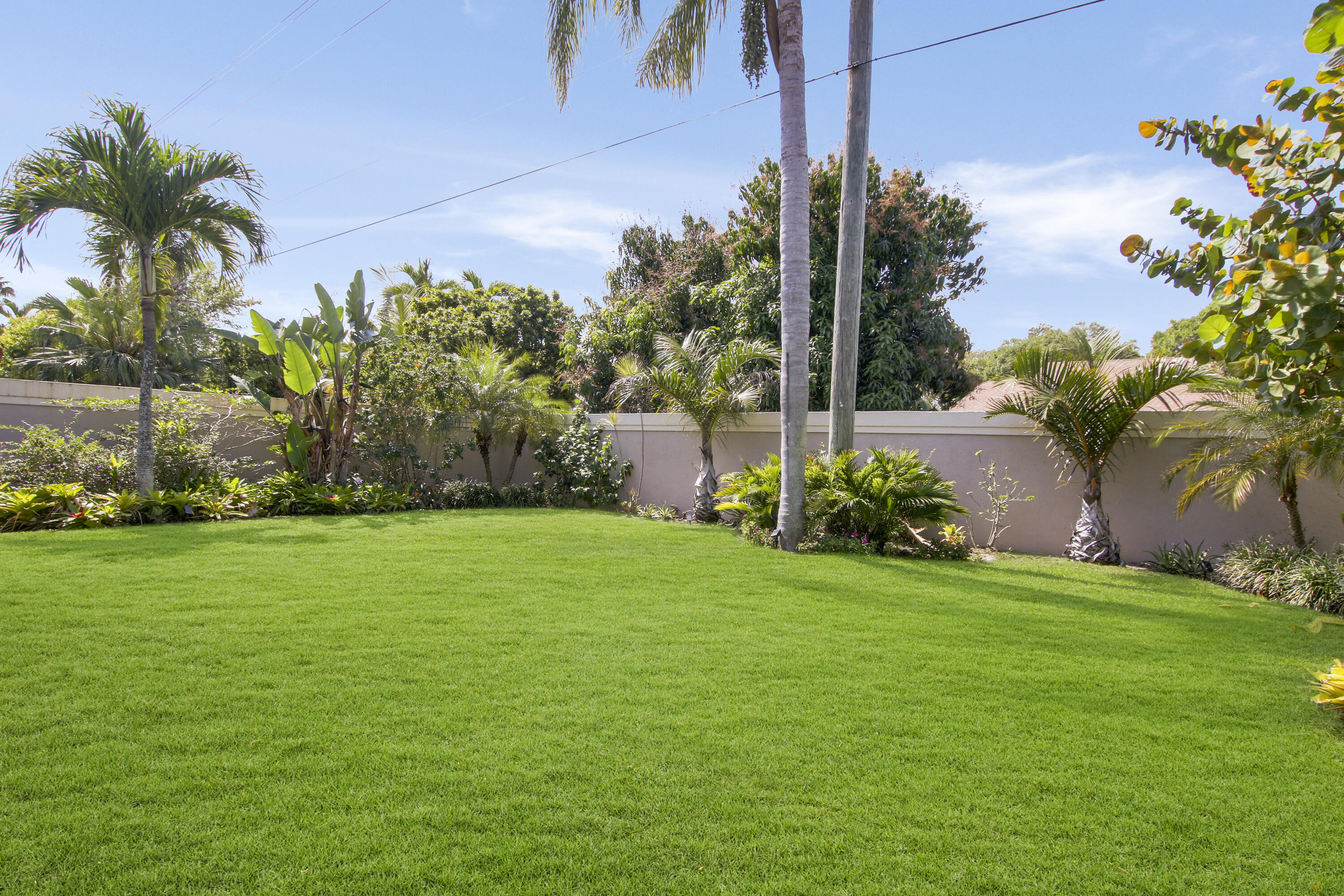 112 Cape Pointe Circle Jupiter, FL 33477 - Photo 18 of 35 House1-25