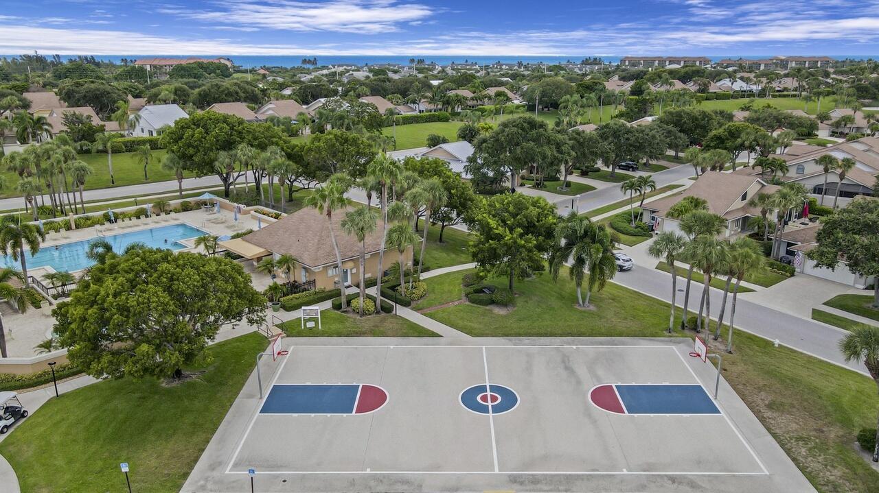 112 Cape Pointe Circle Jupiter, FL 33477 - Photo 28 of 35 basketball court