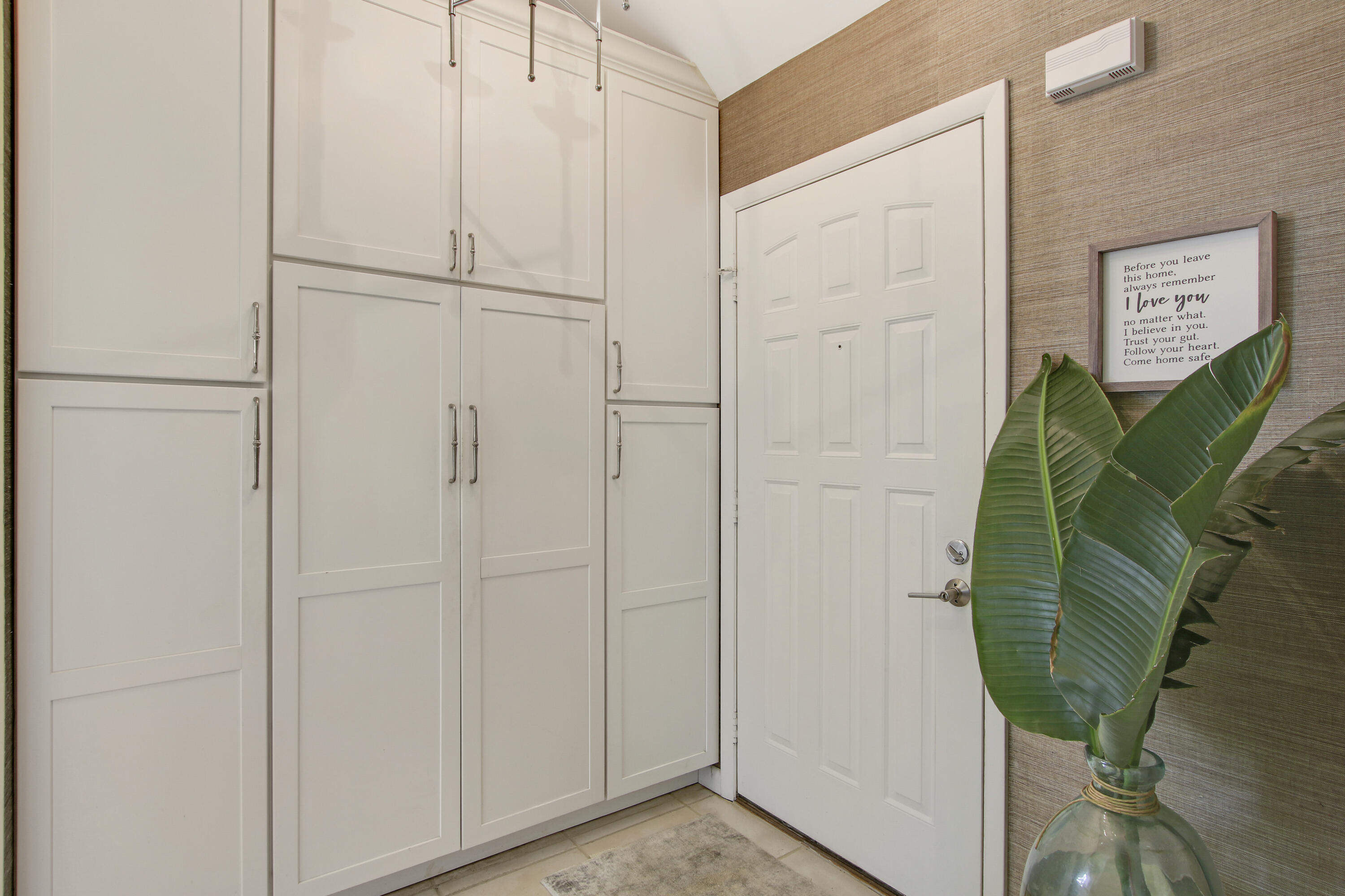 112 Cape Pointe Circle Jupiter, FL 33477 - Photo 6 of 35 Entryway