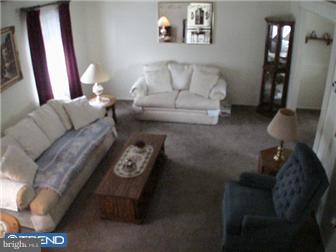 24 Middle Wallop Road Bear, DE 19701 - Photo 3 of 9 Living Room