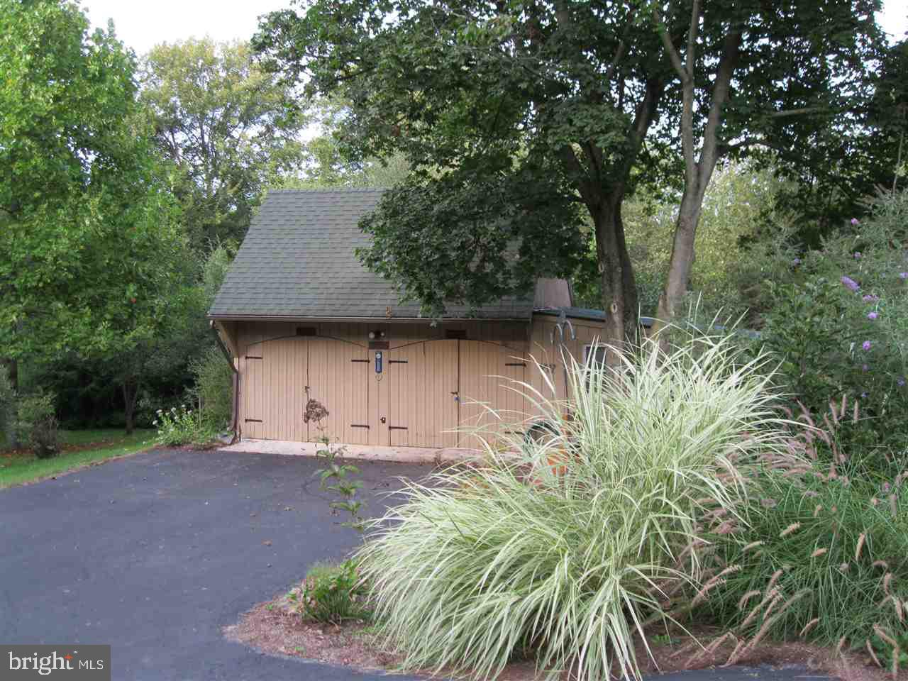 2120 Walnut Bottom Road Carlisle, PA 17015 - Photo 5 of 25 Gallery Image 5