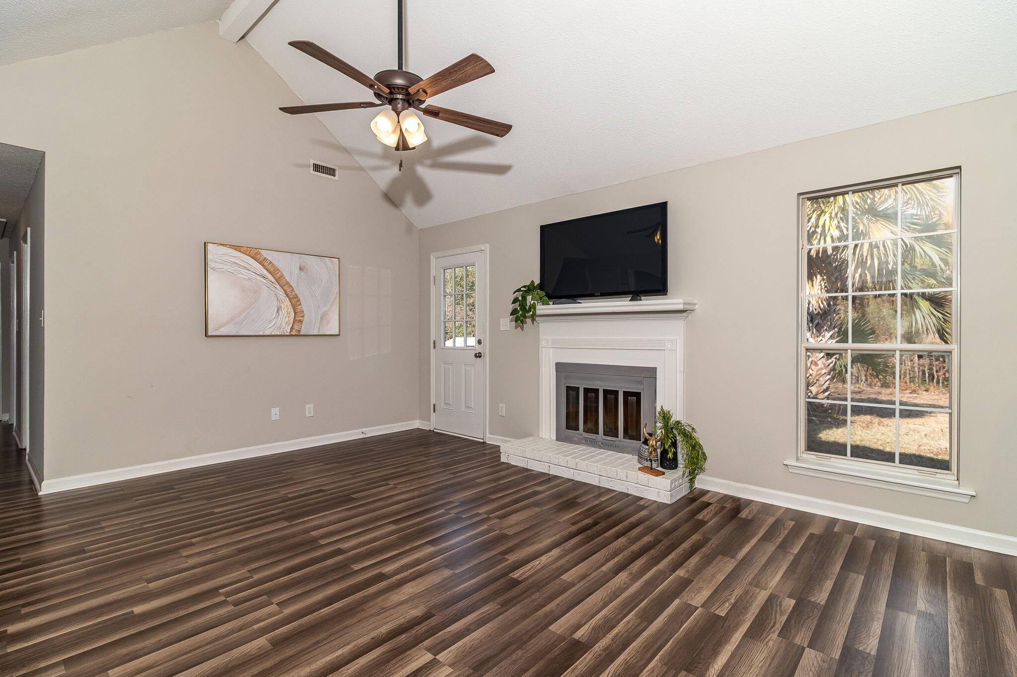 633 Ridgefield Drive North Augusta, SC 29841 - Photo 13 of 47 Family Room