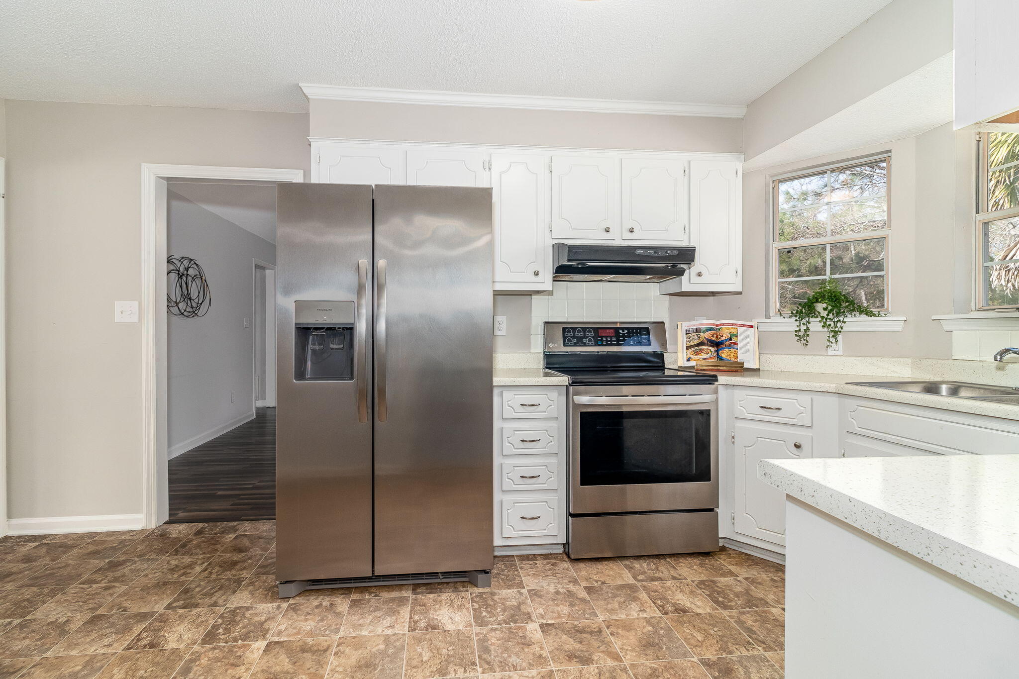 633 Ridgefield Drive North Augusta, SC 29841 - Photo 21 of 47 Kitchen