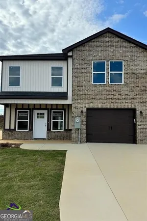 $249,900 | 258 Beau Claire Circle, Byron, GA 31008