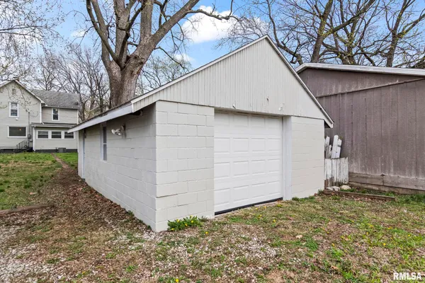 $135,000 | 135 North State Street, Springfield, IL 62702