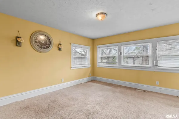 $135,000 | 135 North State Street, Springfield, IL 62702