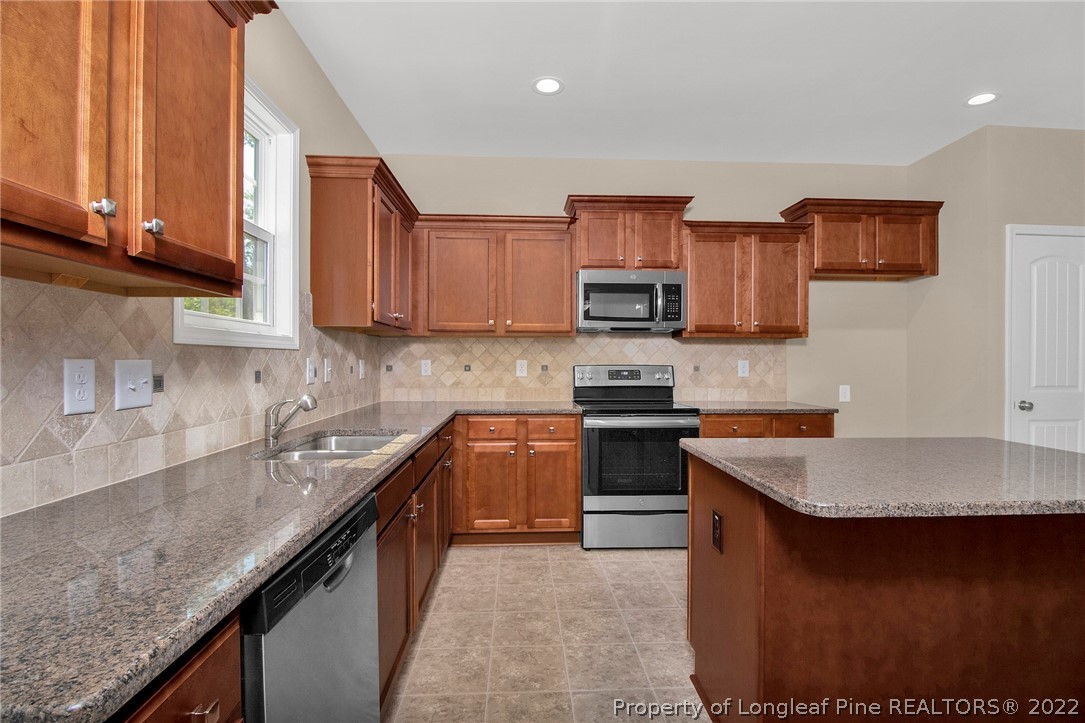 42 Raintree Lane Spring Lake, NC 28390 - Photo 8 of 40 Gallery Image 8