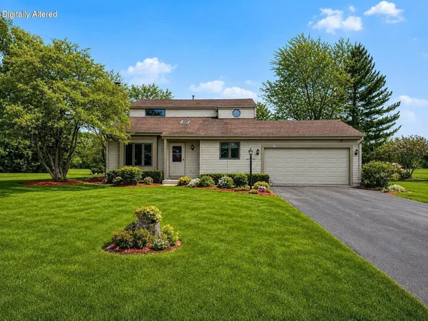 $494,900 | W354N5766 East Lisbon Road, Oconomowoc, WI 53066