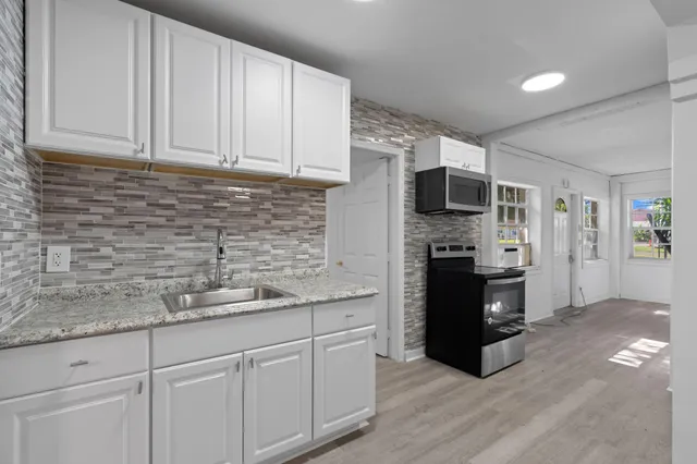 $1,800 | 1831 Juno Road, Unit B, North Palm Beach, FL 33408