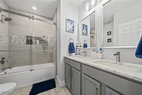 $520,000 | 2805 Southwest 35th Street, Cape Coral, FL 33914