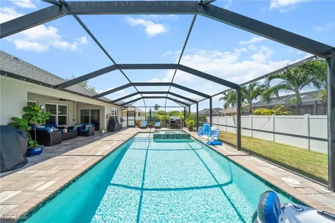 $520,000 | 2805 Southwest 35th Street, Cape Coral, FL 33914