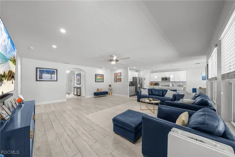 $520,000 | 2805 Southwest 35th Street, Cape Coral, FL 33914