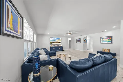 $520,000 | 2805 Southwest 35th Street, Cape Coral, FL 33914