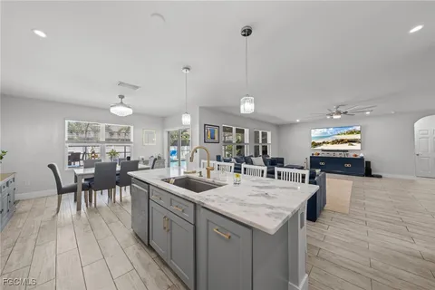 $520,000 | 2805 Southwest 35th Street, Cape Coral, FL 33914