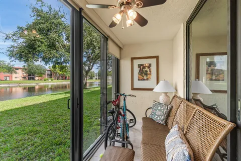 $239,900 | 5550 Witney Drive, Unit 102, Delray Beach, FL 33484