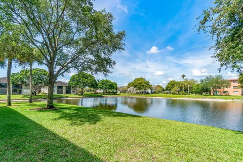 $239,900 | 5550 Witney Drive, Unit 102, Delray Beach, FL 33484