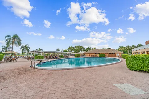 $239,900 | 5550 Witney Drive, Unit 102, Delray Beach, FL 33484