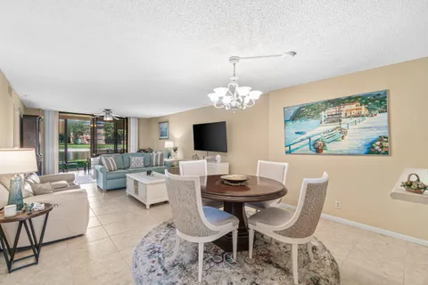 $239,900 | 5550 Witney Drive, Unit 102, Delray Beach, FL 33484