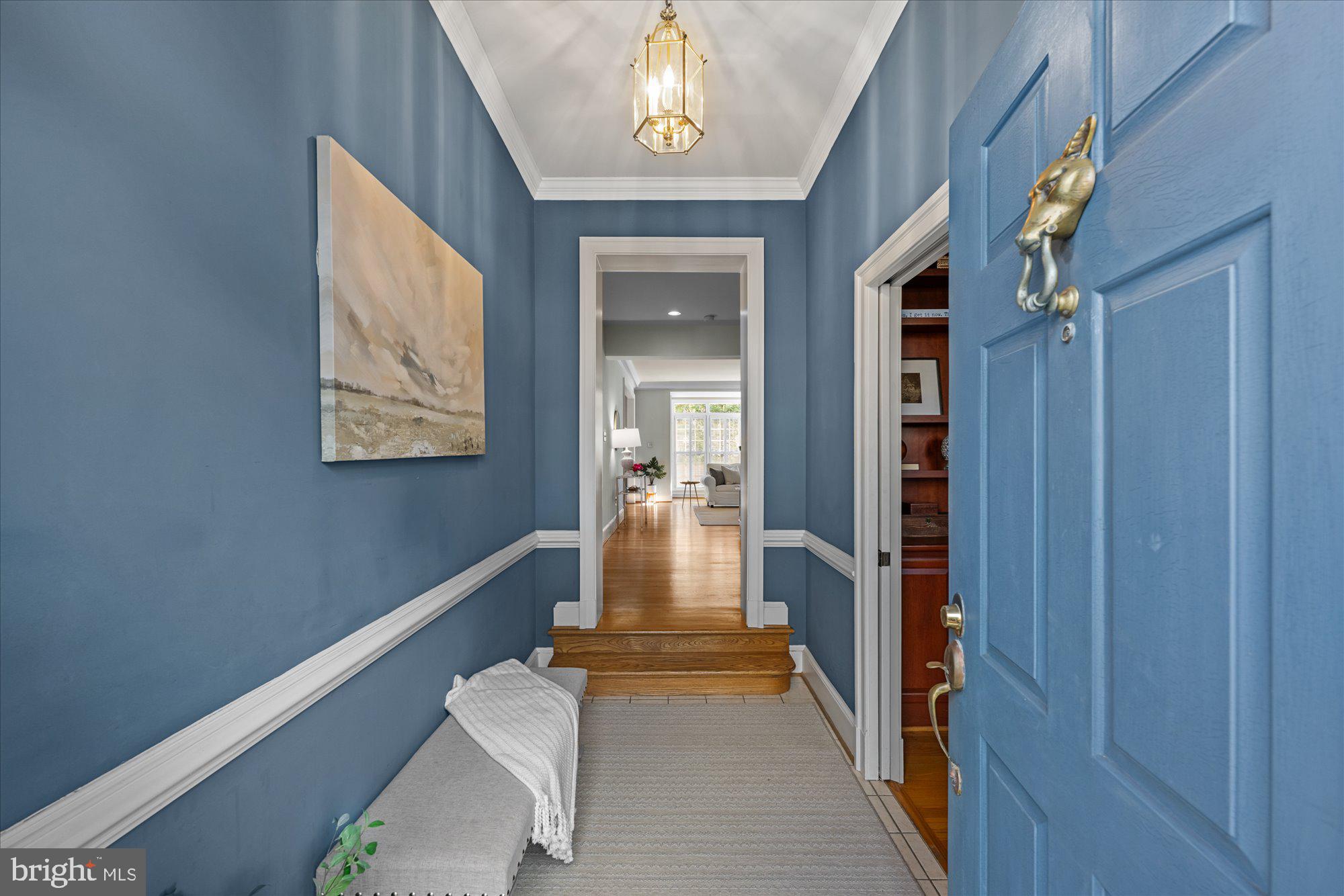 8025 Rising Ridge Road Bethesda, MD 20817 - Photo 3 of 34 a view of a hallway with windows