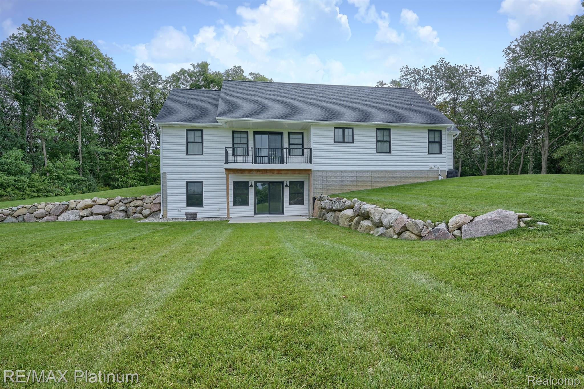9144 Big Lake Road Clarkston, MI 48346 - Photo 28 of 33 Gallery Image 28