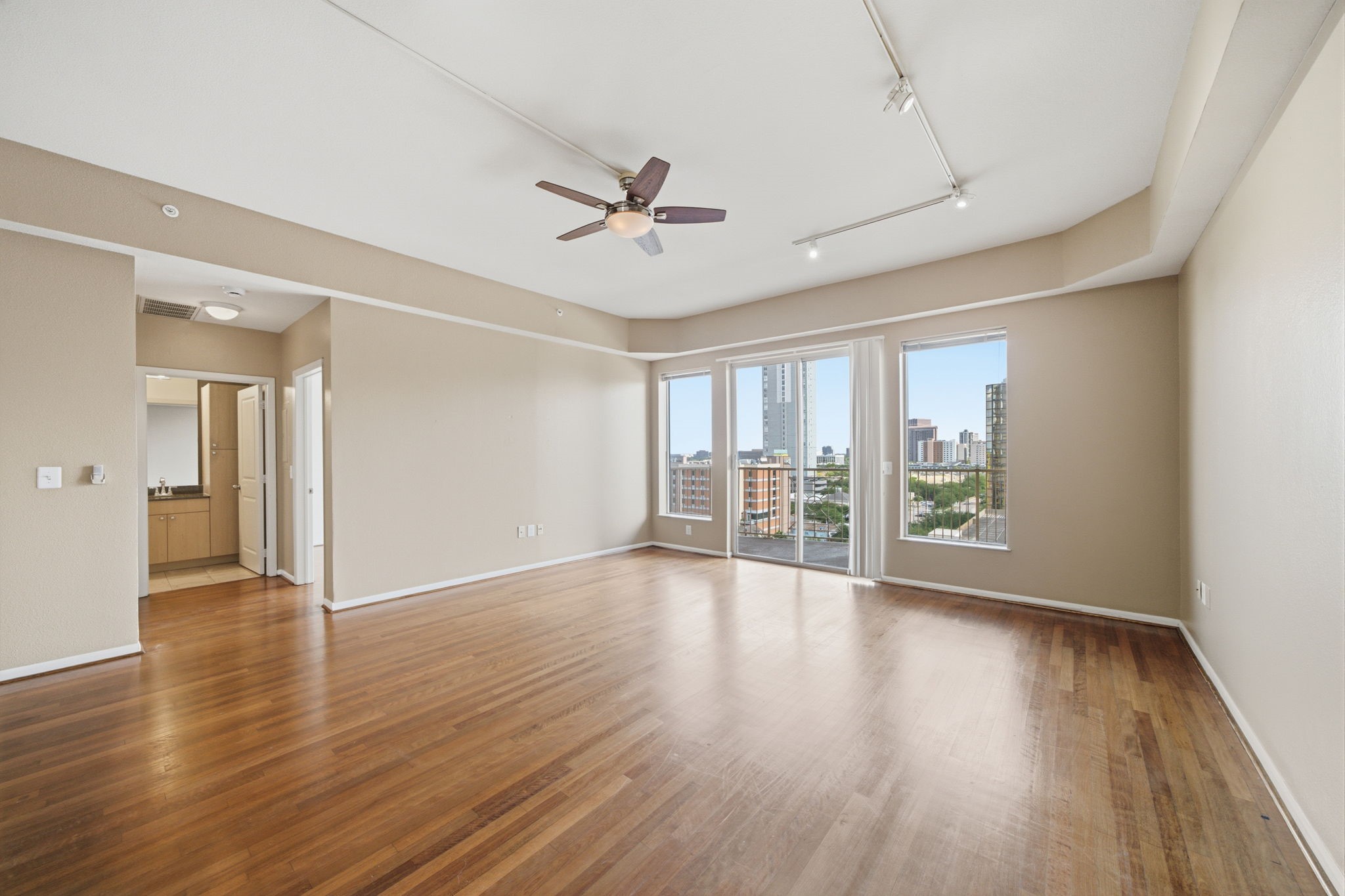 3505 Sage Road, Unit 1003 Houston, TX 77056 - Photo 4 of 14