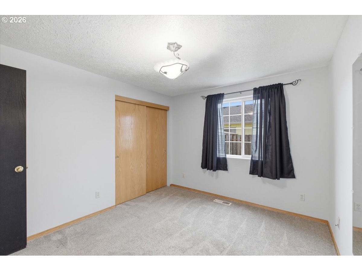 425 Timber Street Southeast Albany, OR 97322 - Photo 24 of 47