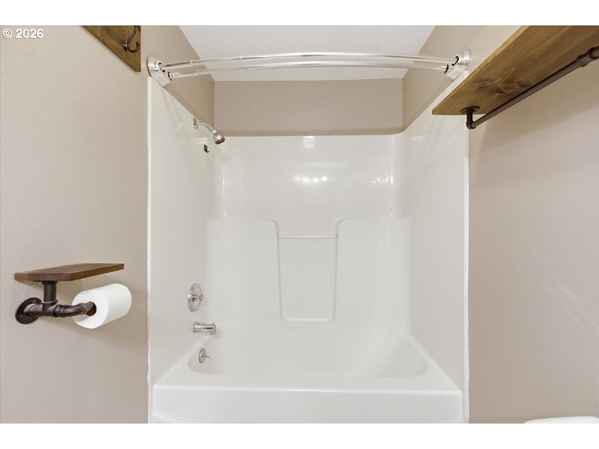 425 Timber Street Southeast Albany, OR 97322 - Photo 27 of 47